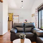 Casa Juan Solo Familias קדיז